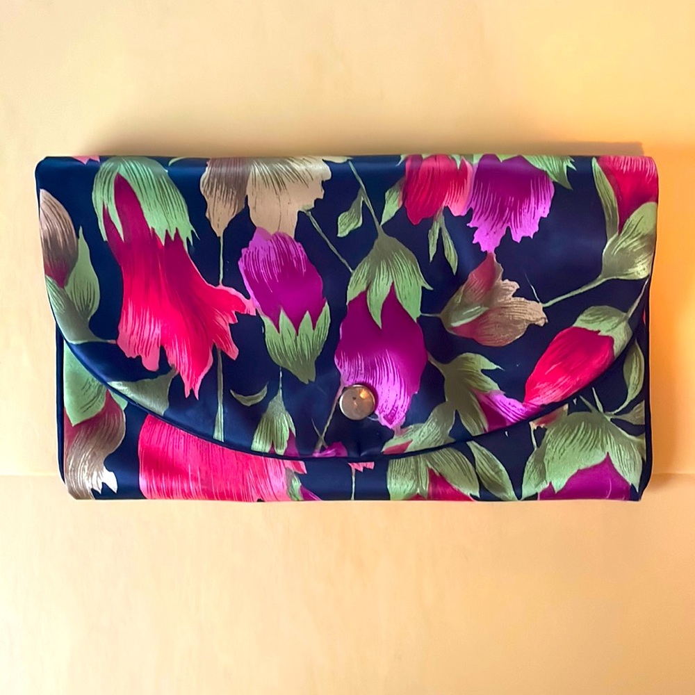 Small Cosmetic Bag, Some Wear and Tear (See Pics), Great Add On